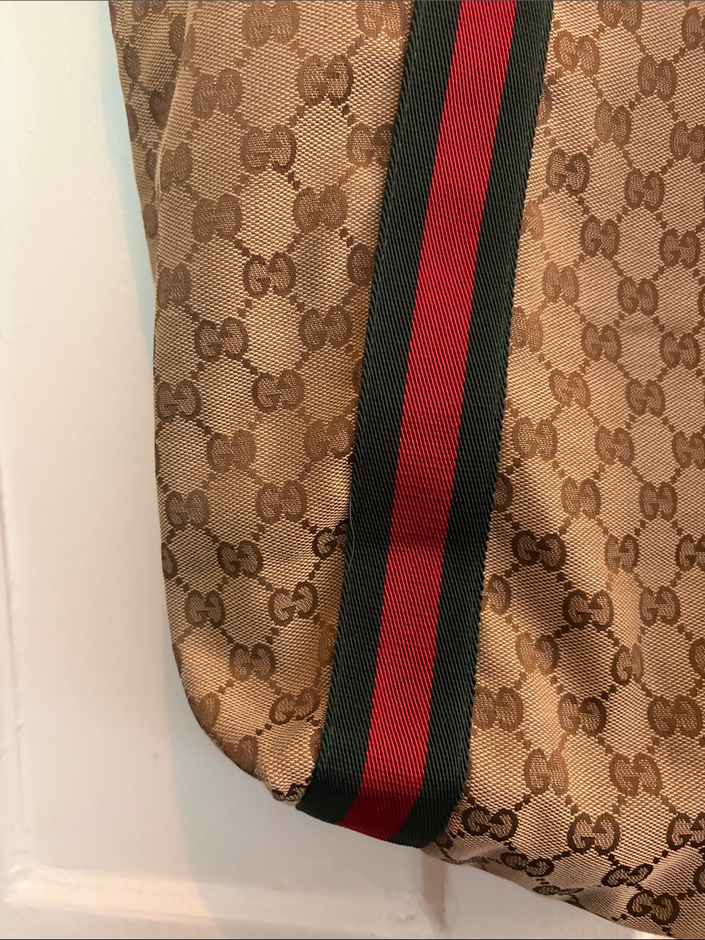 Gucci Beige Monogram Tote with Red and Green Webbing - Picture 13 of 16